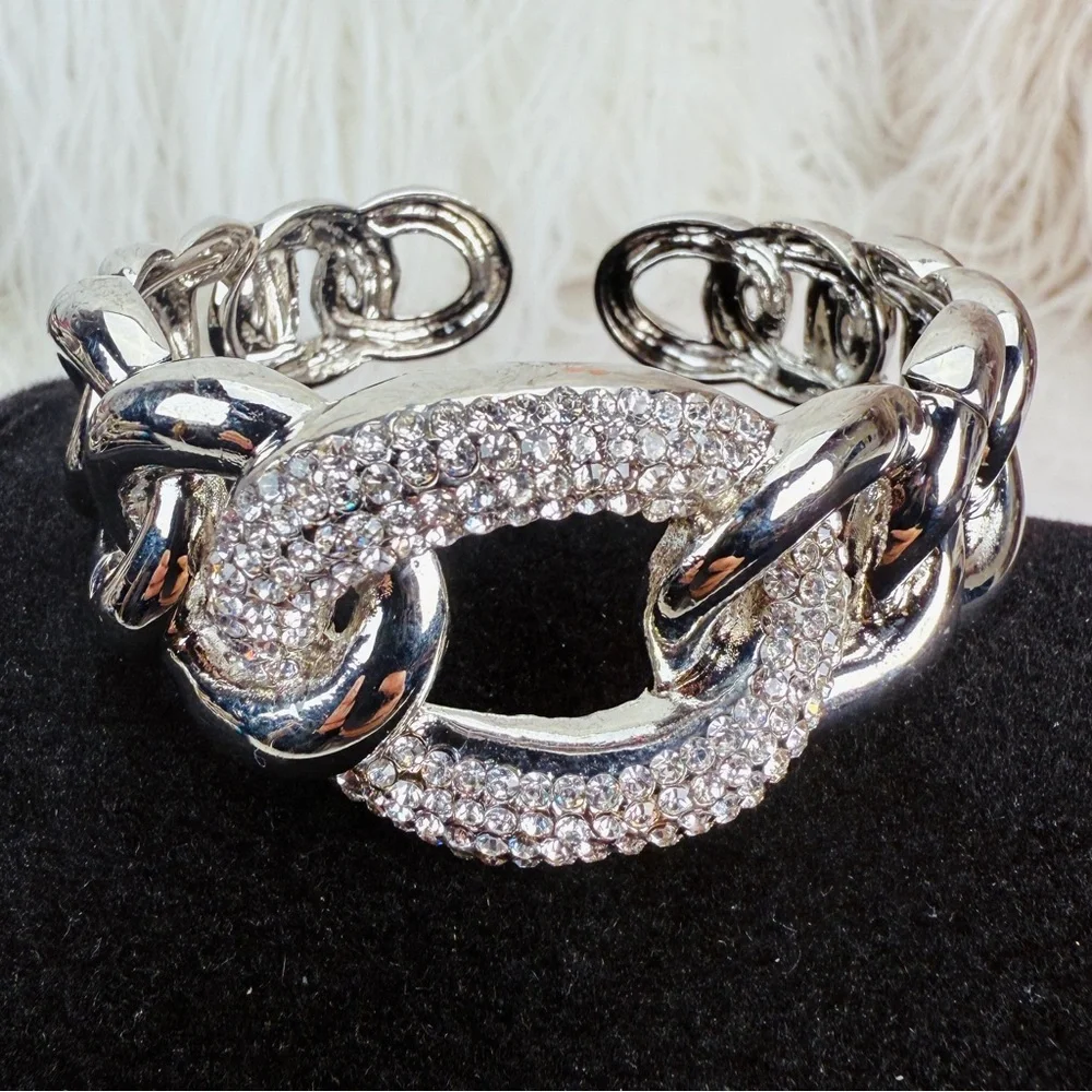 Beautiful Silvertone bling open cuff bracelet